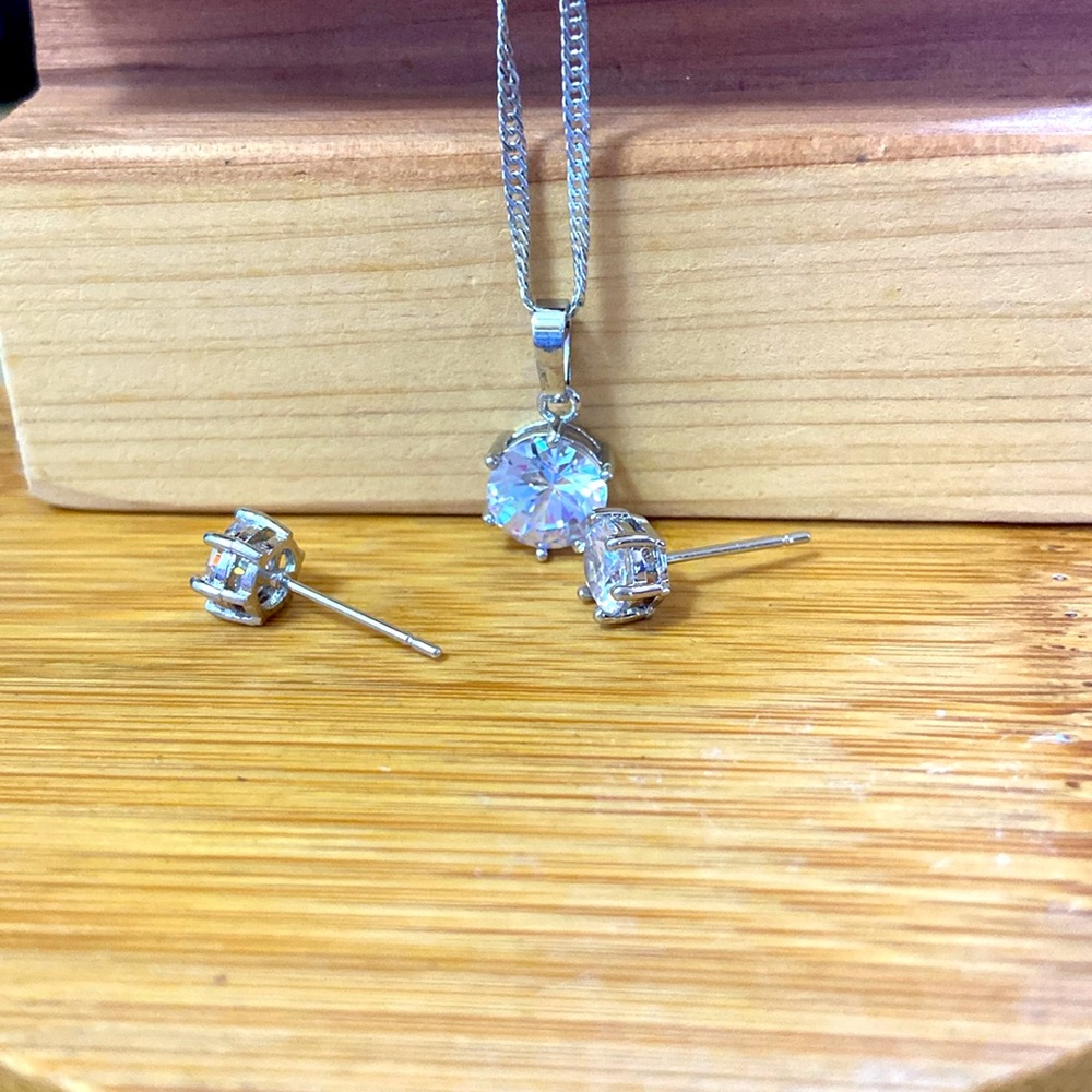 CZ Necklace and Earrings set - Picture 3 of 4